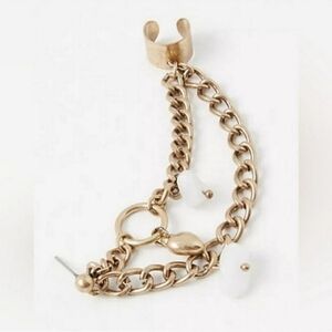 Free People Gold Headturned Ear Cuff